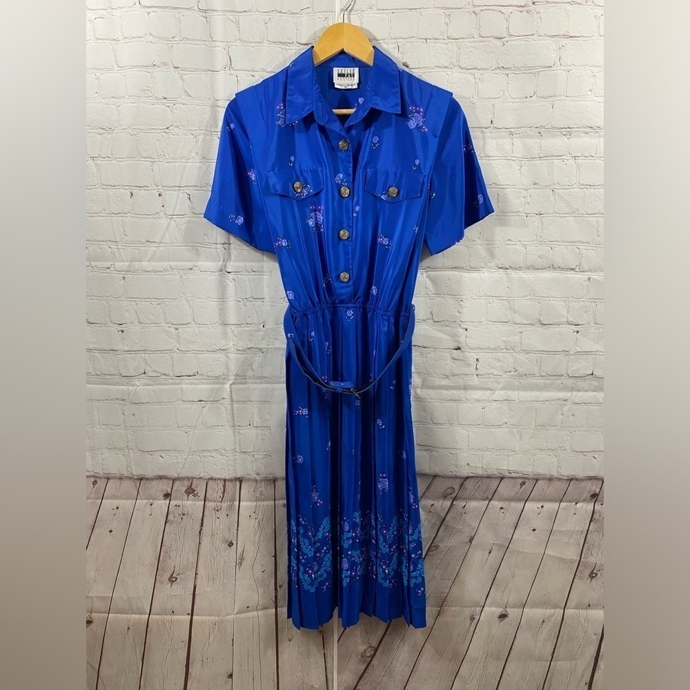 Vintage Leslie Fay Womens Size 10 Petite 80’s Blue Floral Belted Pleat Dress